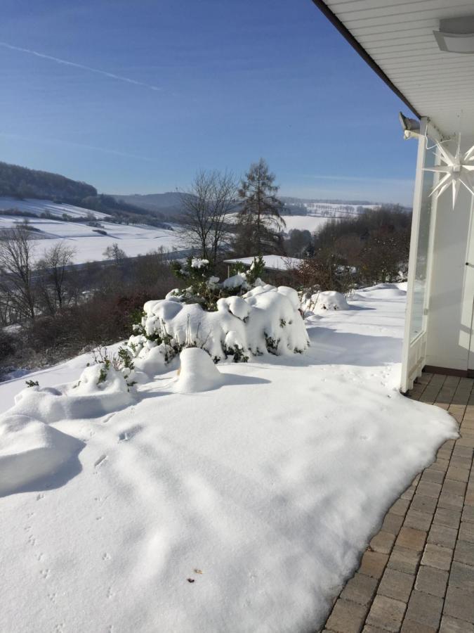 Idyllisch Wohnen Im Weserbergland - Bungalow Mit Phantastischer Aussicht Fuer 4 Personen Polle Luaran gambar